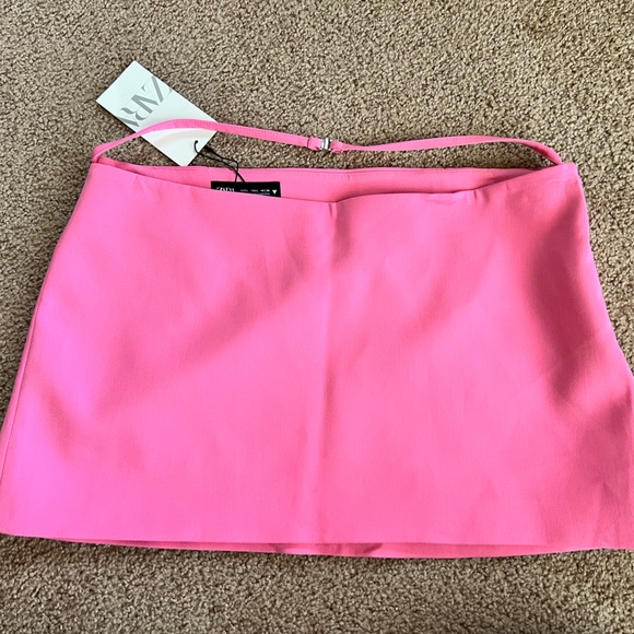 Zara Dresses & Skirts - Zara Bright Pink Mini Skirt